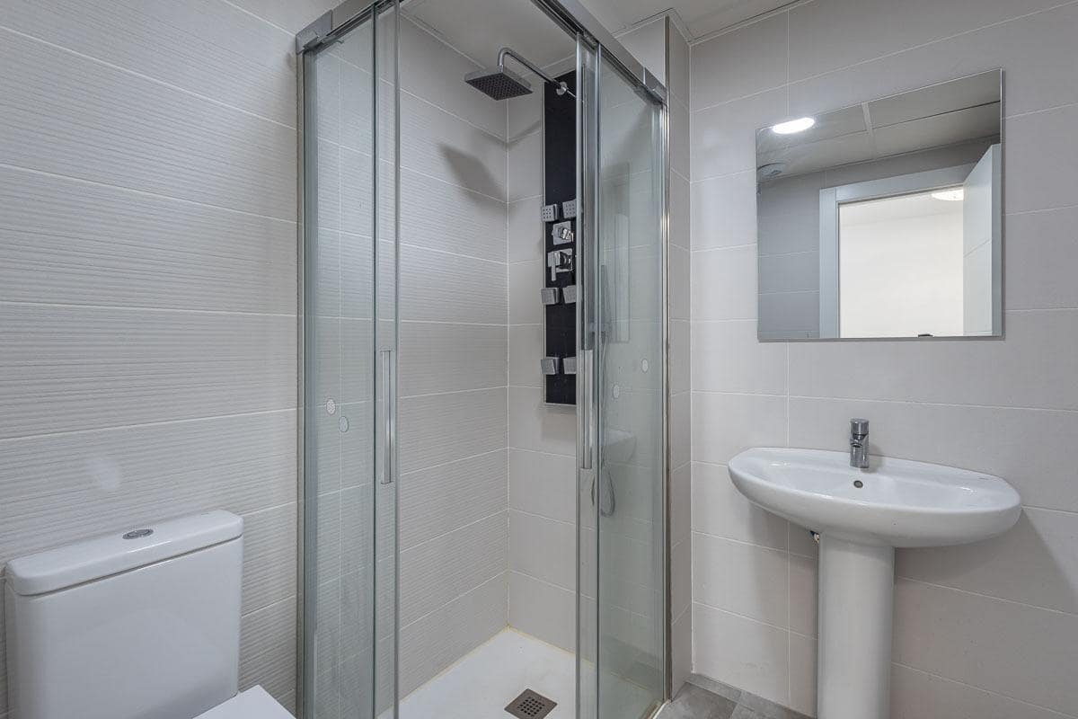 4 chambre Villa/Maison à vendre à Grenade ville avec piscine garage - 599 000 € (Ref: 10102562)