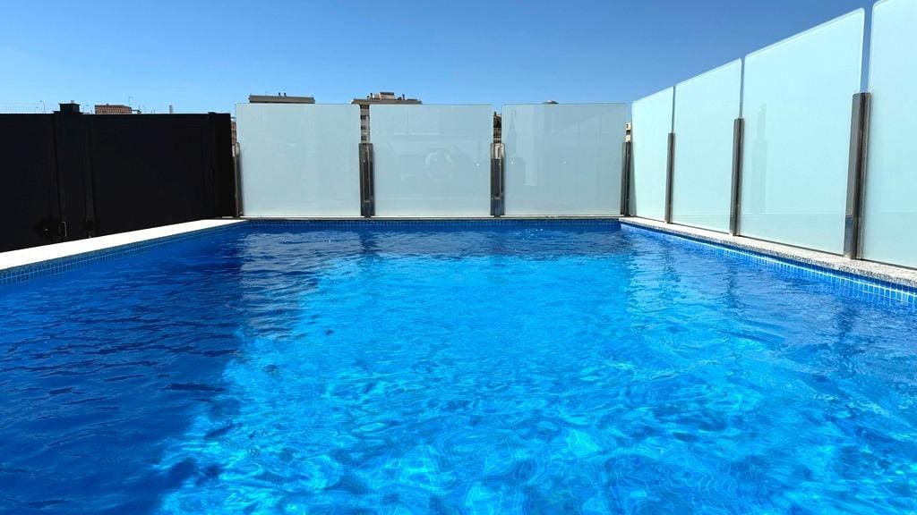4 chambre Villa/Maison à vendre à Grenade ville avec piscine garage - 599 000 € (Ref: 10102562)