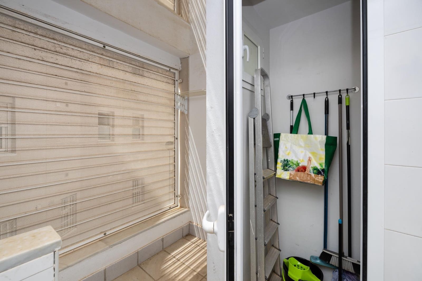 2 sovrum Lägenhet till salu i Granada stad med garage - 208 000 € (Ref: 10109660)