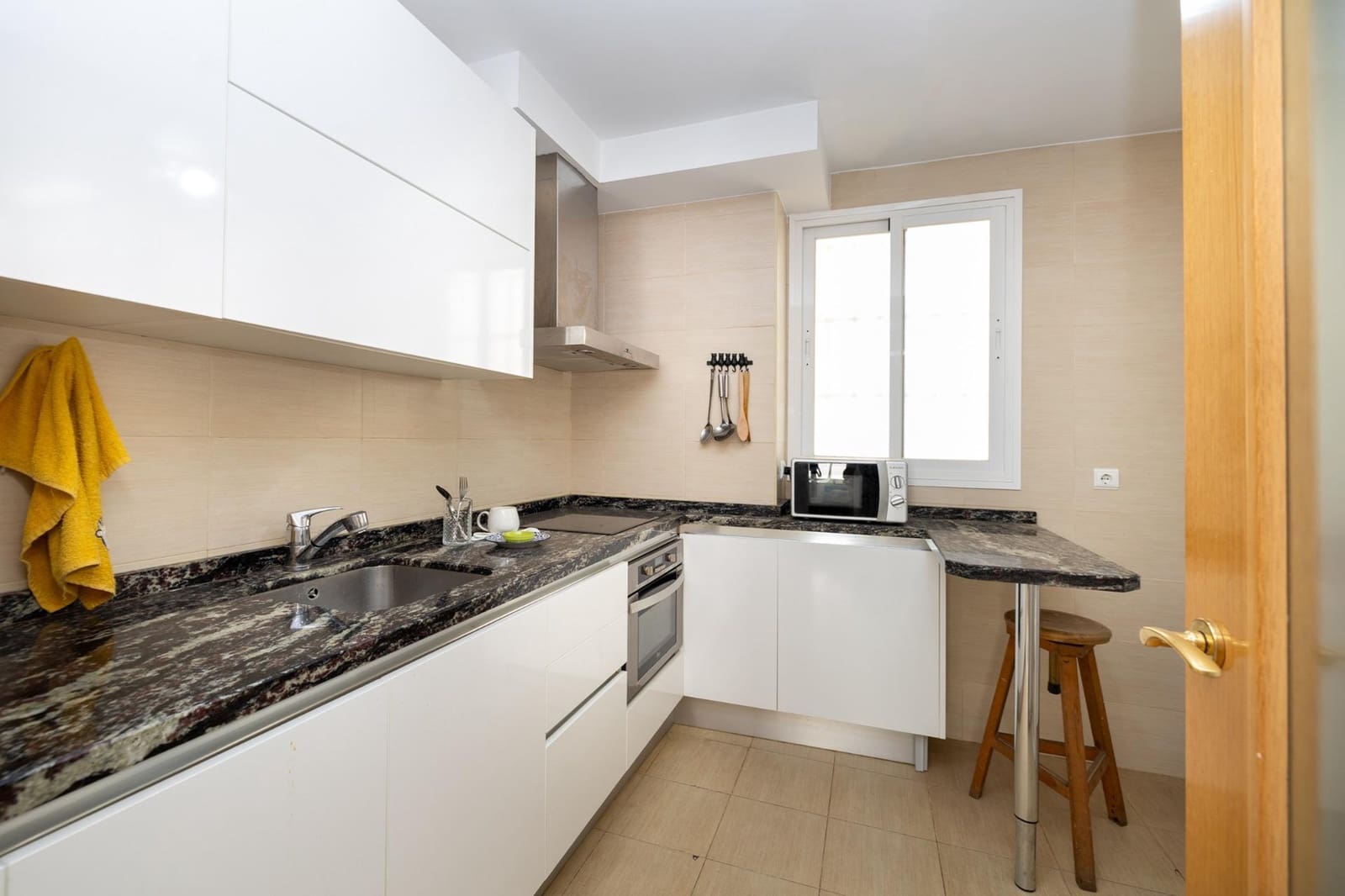 2 sovrum Lägenhet till salu i Granada stad med garage - 208 000 € (Ref: 10109660)