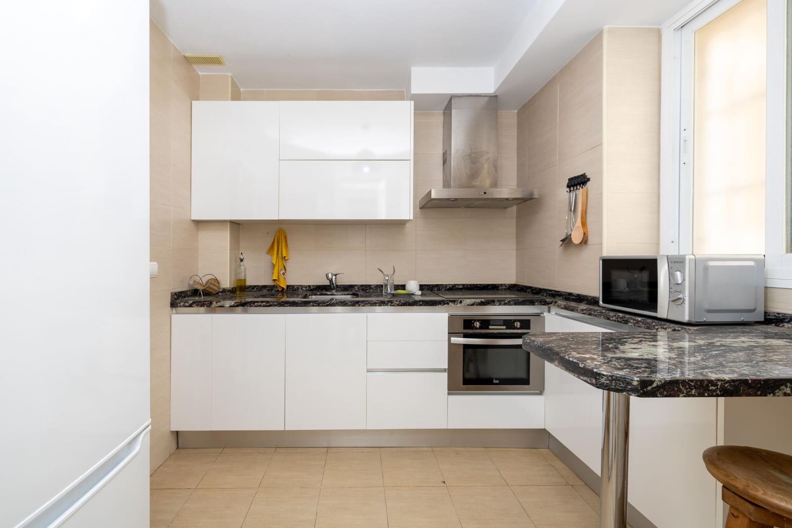 2 sovrum Lägenhet till salu i Granada stad med garage - 208 000 € (Ref: 10109660)