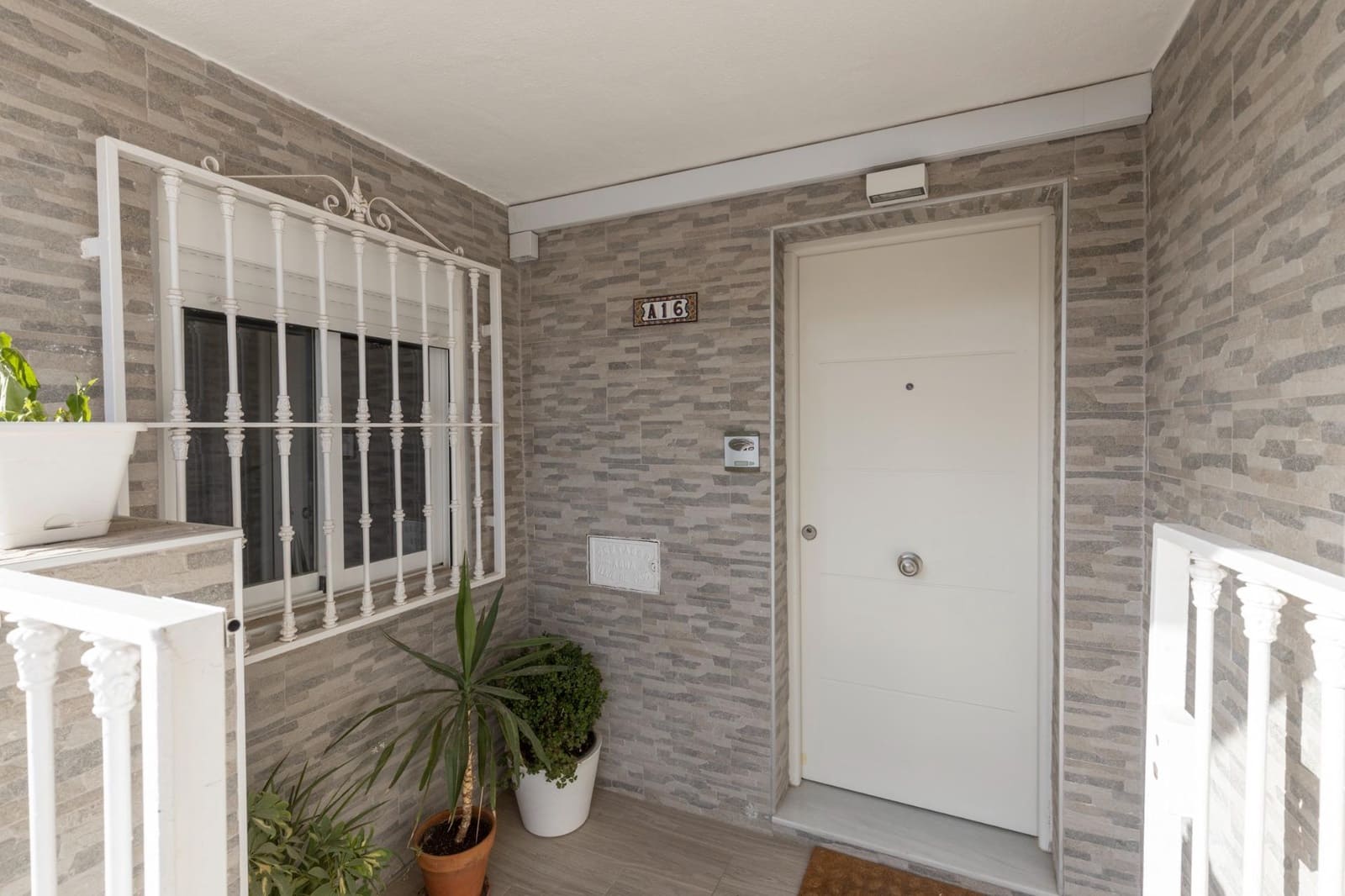 3 sypialnia Dom szeregowy na sprzedaż w Cenes de la Vega z basenem garażem - 220 000 € (Ref: 10109661)