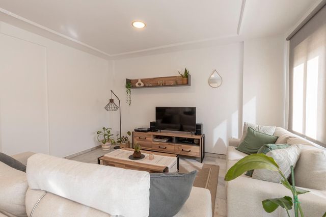 3 sypialnia Dom szeregowy na sprzedaż w Cenes de la Vega z basenem garażem - 220 000 € (Ref: 10109661)