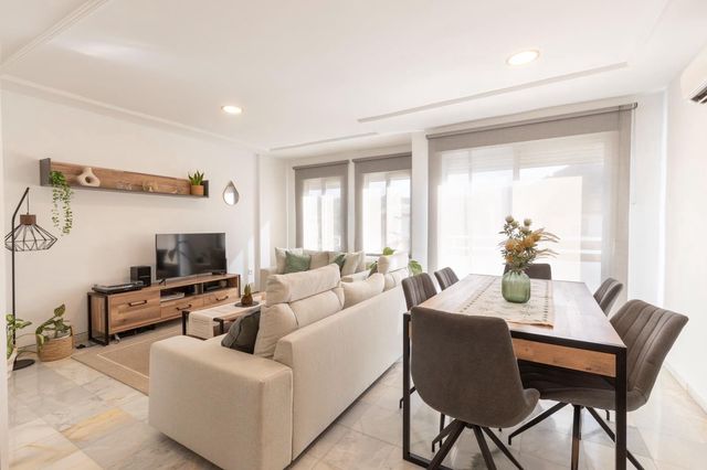 3 sypialnia Dom szeregowy na sprzedaż w Cenes de la Vega z basenem garażem - 220 000 € (Ref: 10109661)