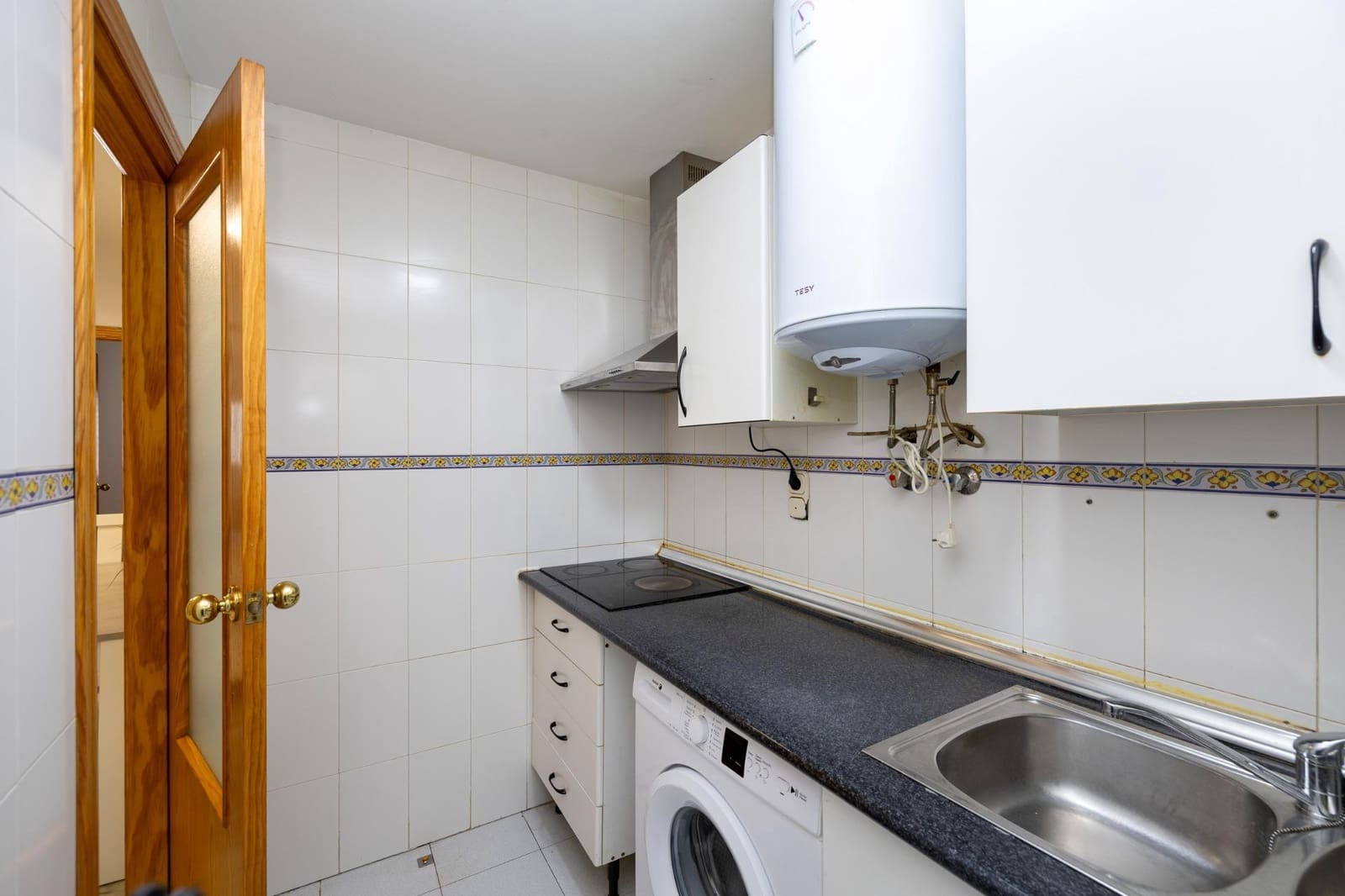 Piso de 2 habitaciones en Cenes de la Vega en venta con garaje - 107.000 € (Ref: 10115854)
