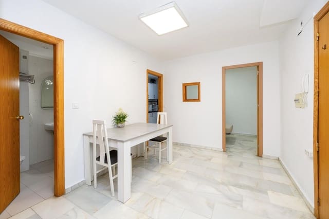 Piso de 2 habitaciones en Cenes de la Vega en venta con garaje - 107.000 € (Ref: 10115854)