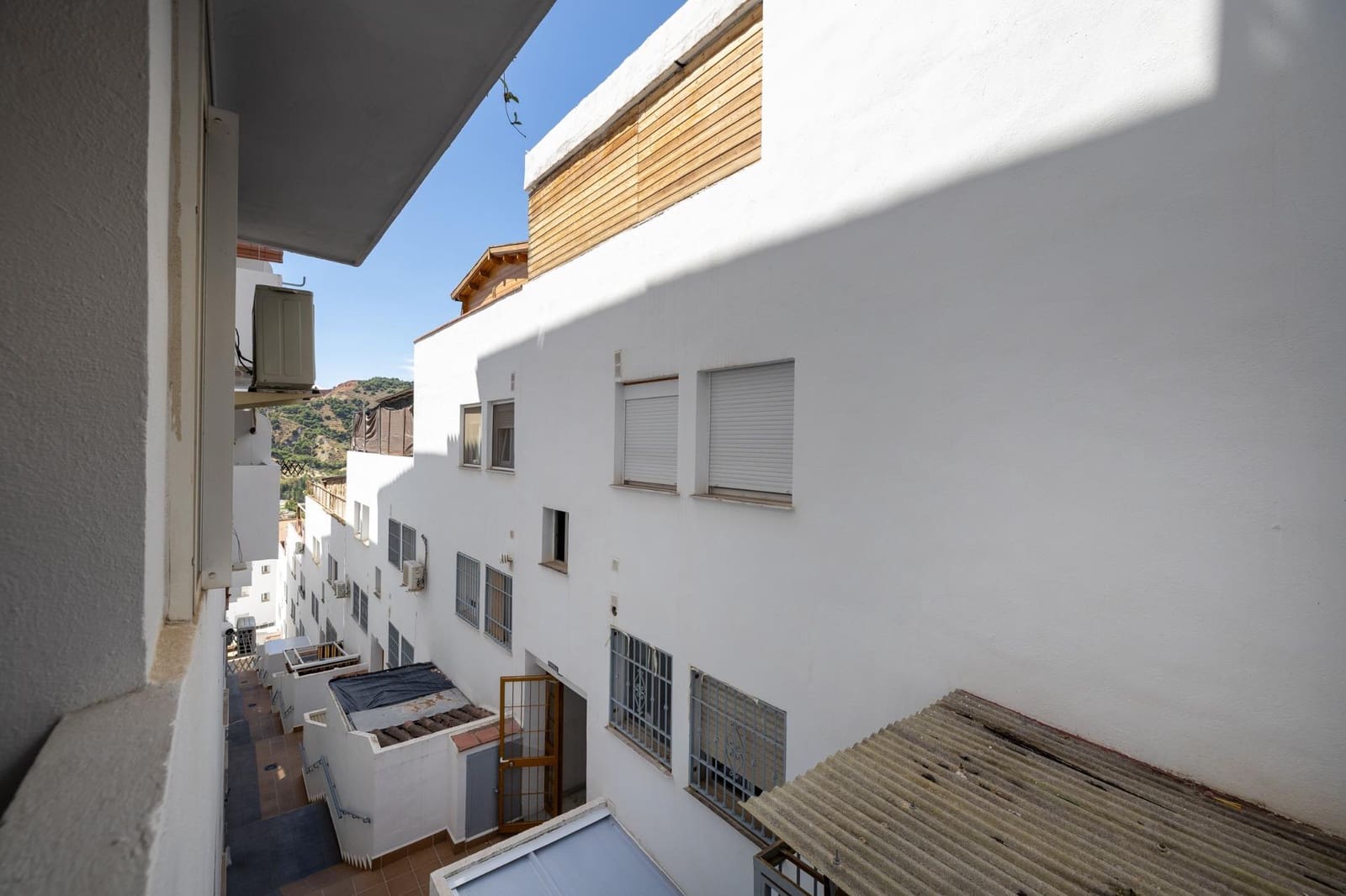 Piso de 2 habitaciones en Cenes de la Vega en venta con garaje - 107.000 € (Ref: 10115854)