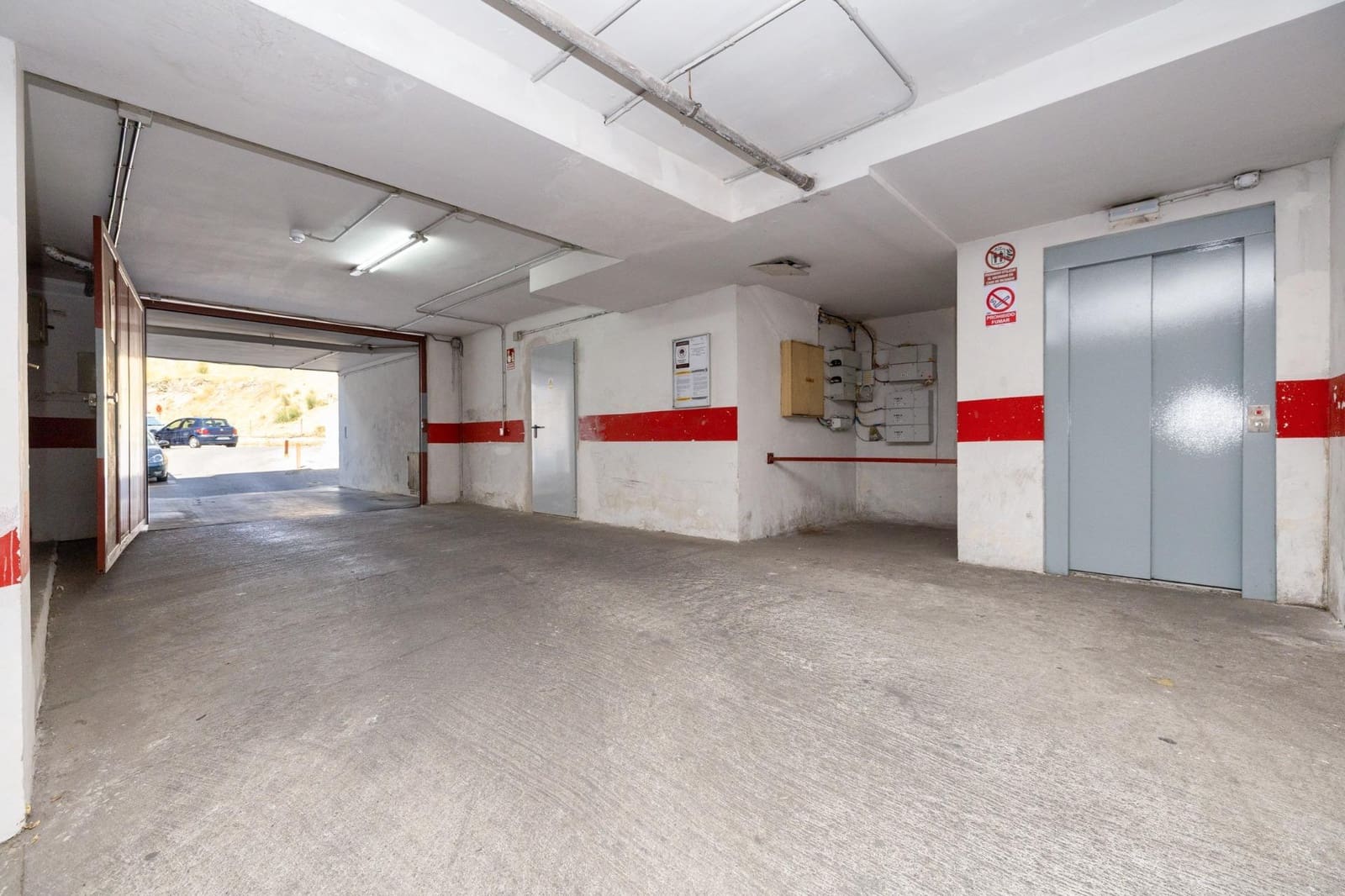 Piso de 2 habitaciones en Cenes de la Vega en venta con garaje - 107.000 € (Ref: 10115854)