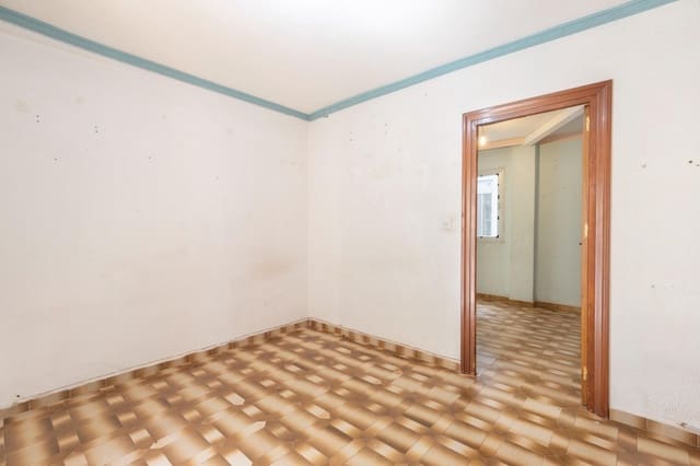 3 quarto Apartamento para venda em Zaidin, Granada cidade - 197 000 € (Ref: 10115855)