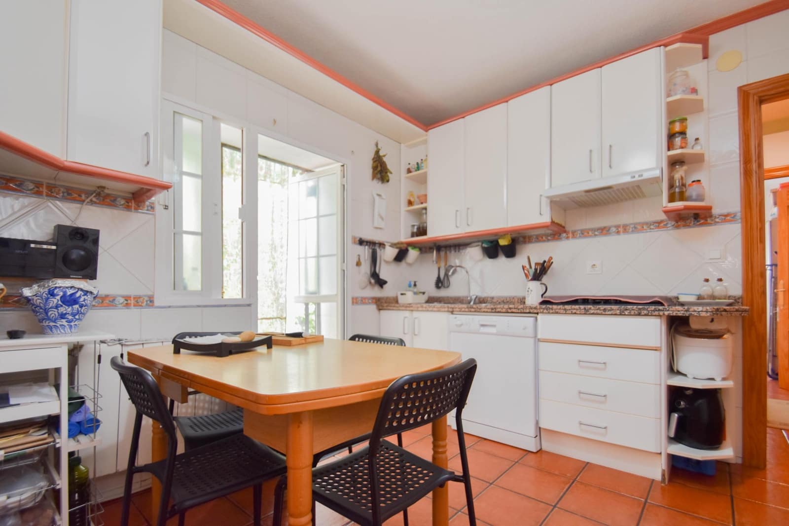 5 bedroom Villa for sale in Monachil with pool - € 425,000 (Ref: 10115856)