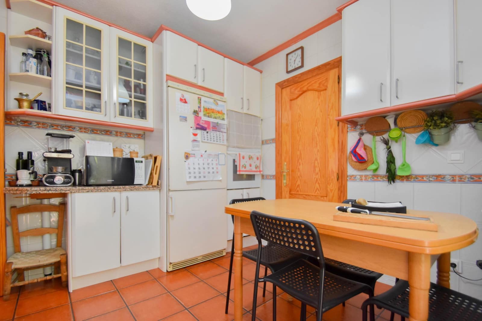 5 bedroom Villa for sale in Monachil with pool - € 425,000 (Ref: 10115856)