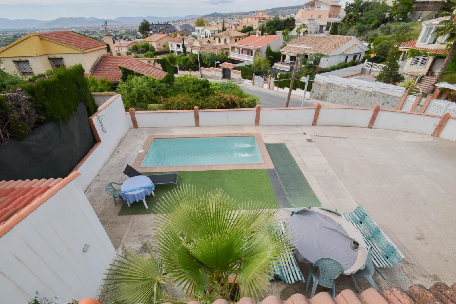 5 bedroom Villa for sale in Monachil with pool - € 425,000 (Ref: 10115856)