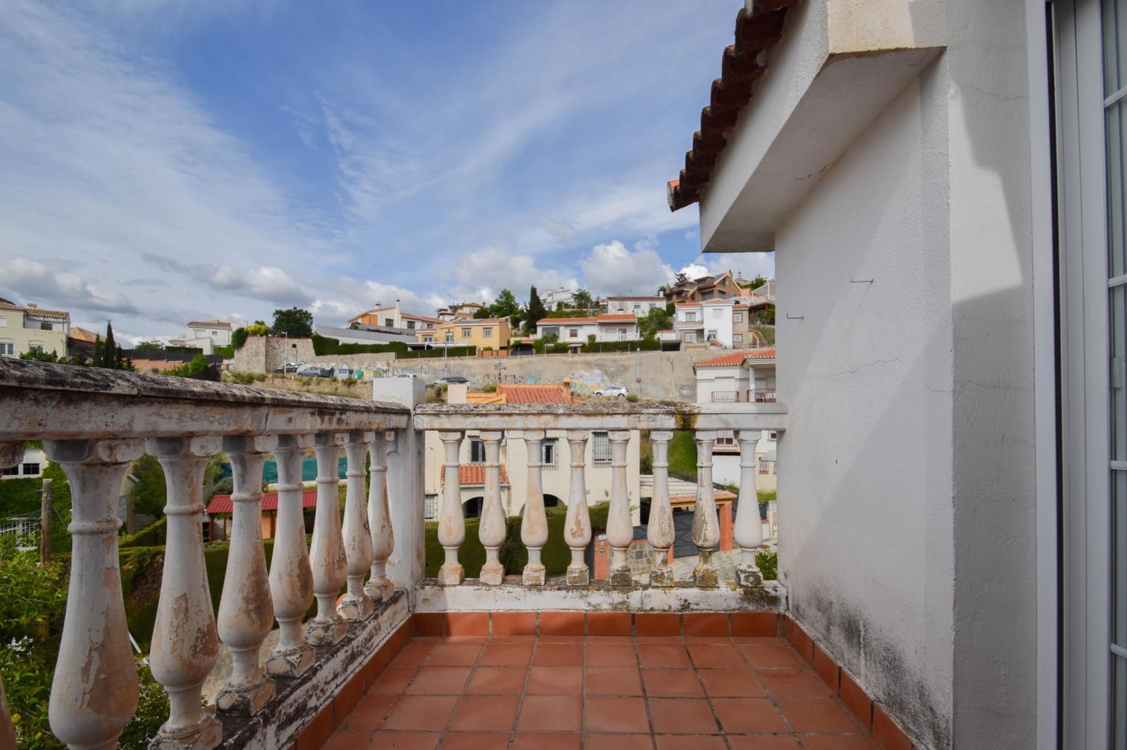 5 bedroom Villa for sale in Monachil with pool - € 425,000 (Ref: 10115856)