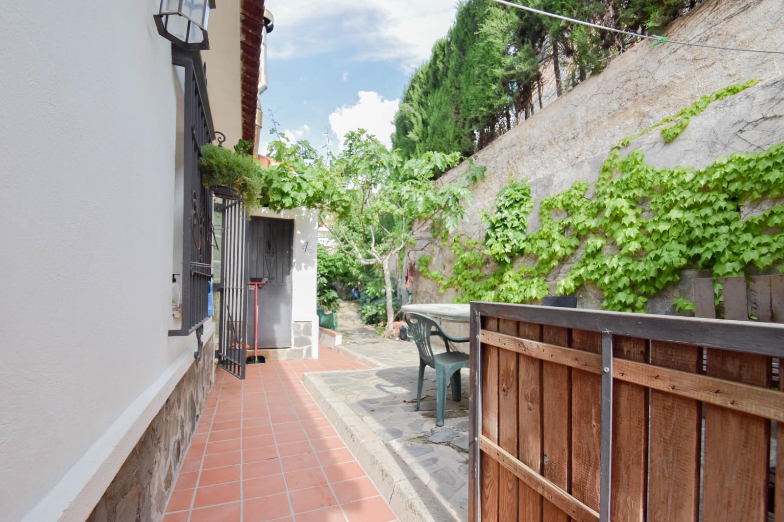 5 bedroom Villa for sale in Monachil with pool - € 425,000 (Ref: 10115856)