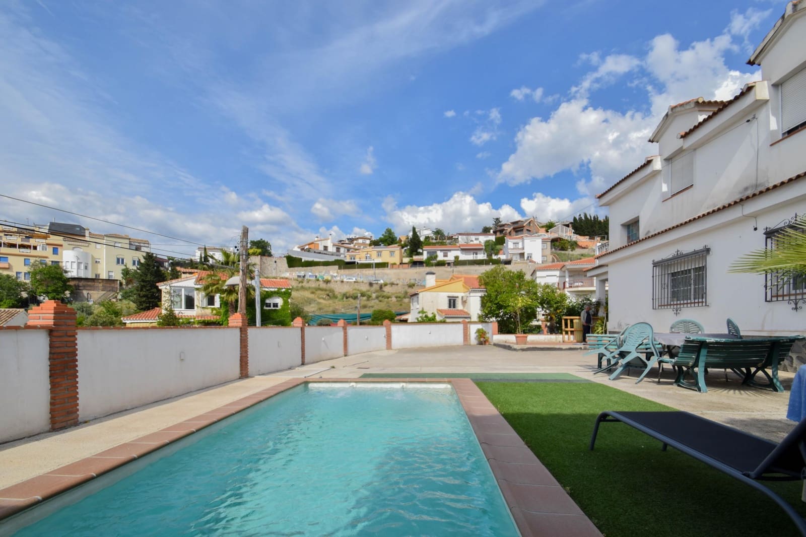 5 bedroom Villa for sale in Monachil with pool - € 425,000 (Ref: 10115856)