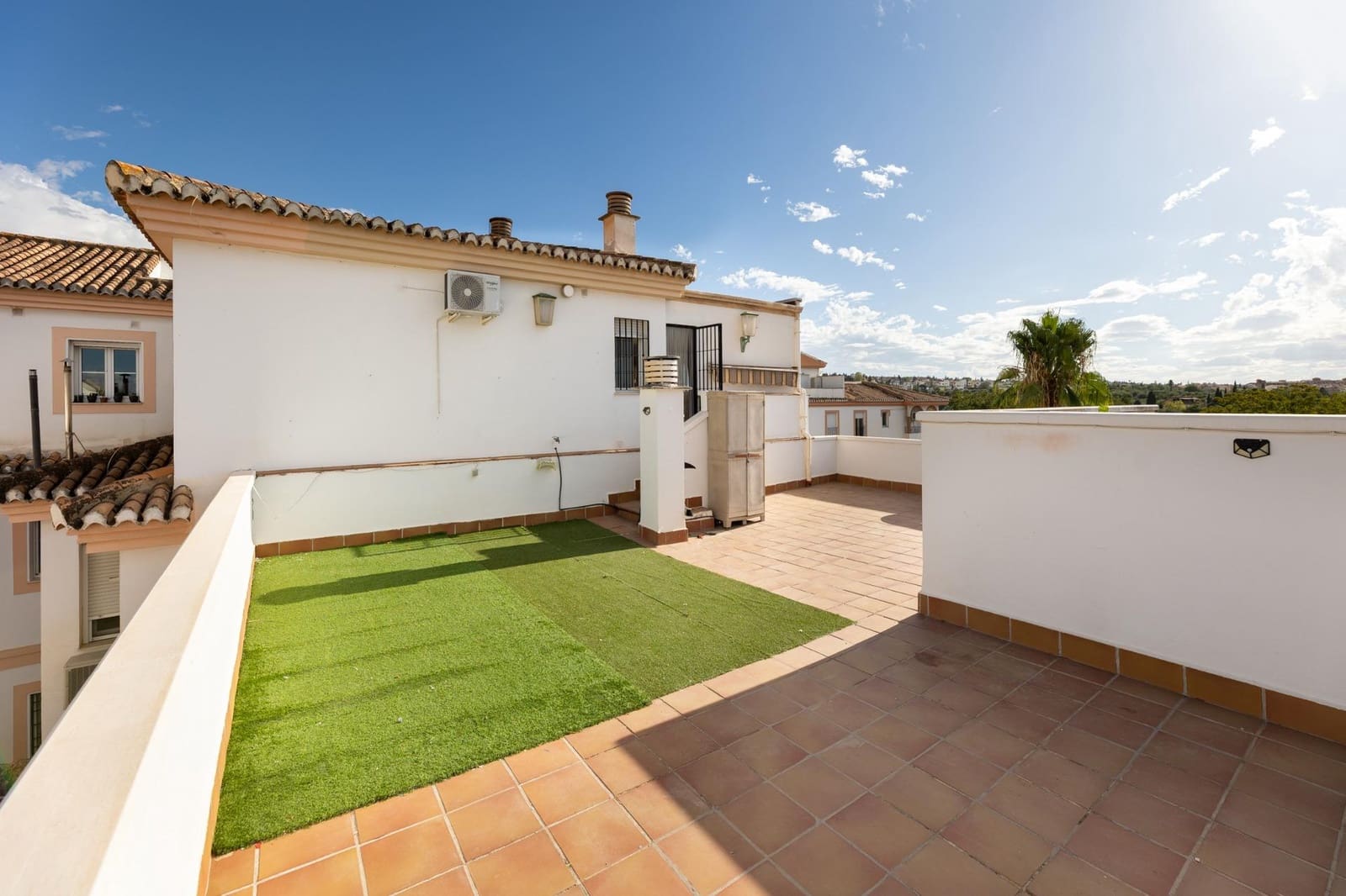 Ático de 2 habitaciones en La Zubia en venta con garaje - 200.000 € (Ref: 10115857)