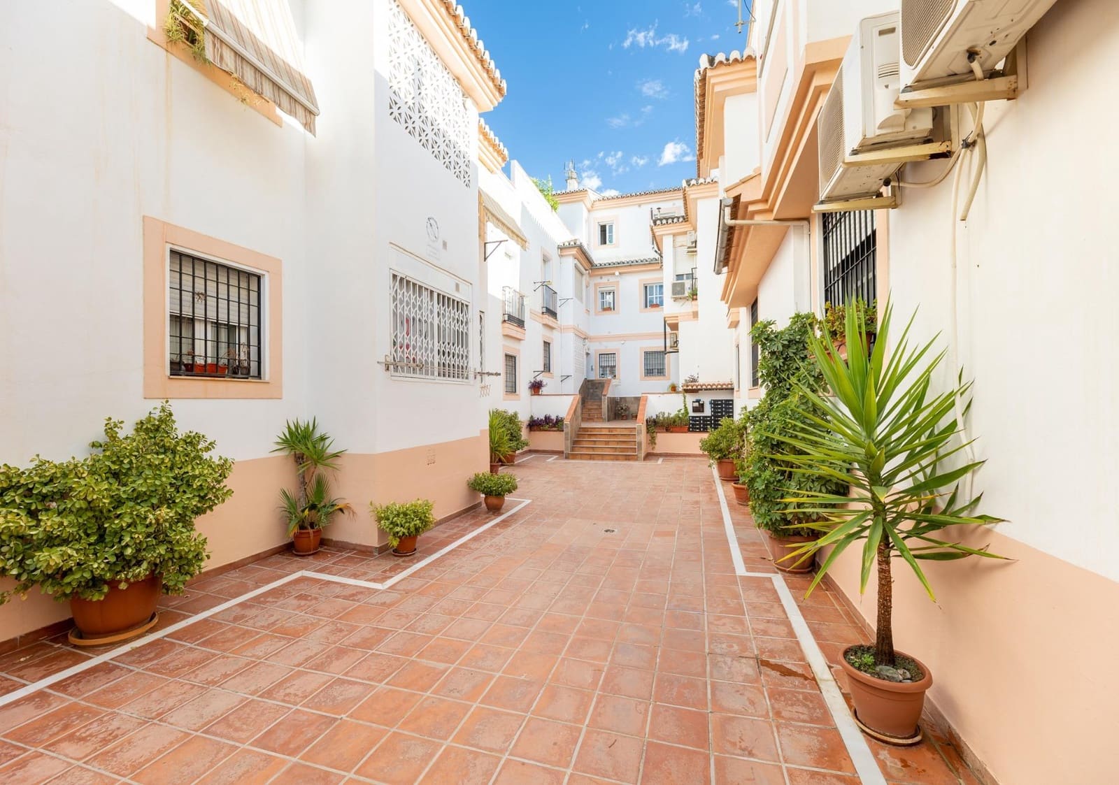 Ático de 2 habitaciones en La Zubia en venta con garaje - 200.000 € (Ref: 10115857)