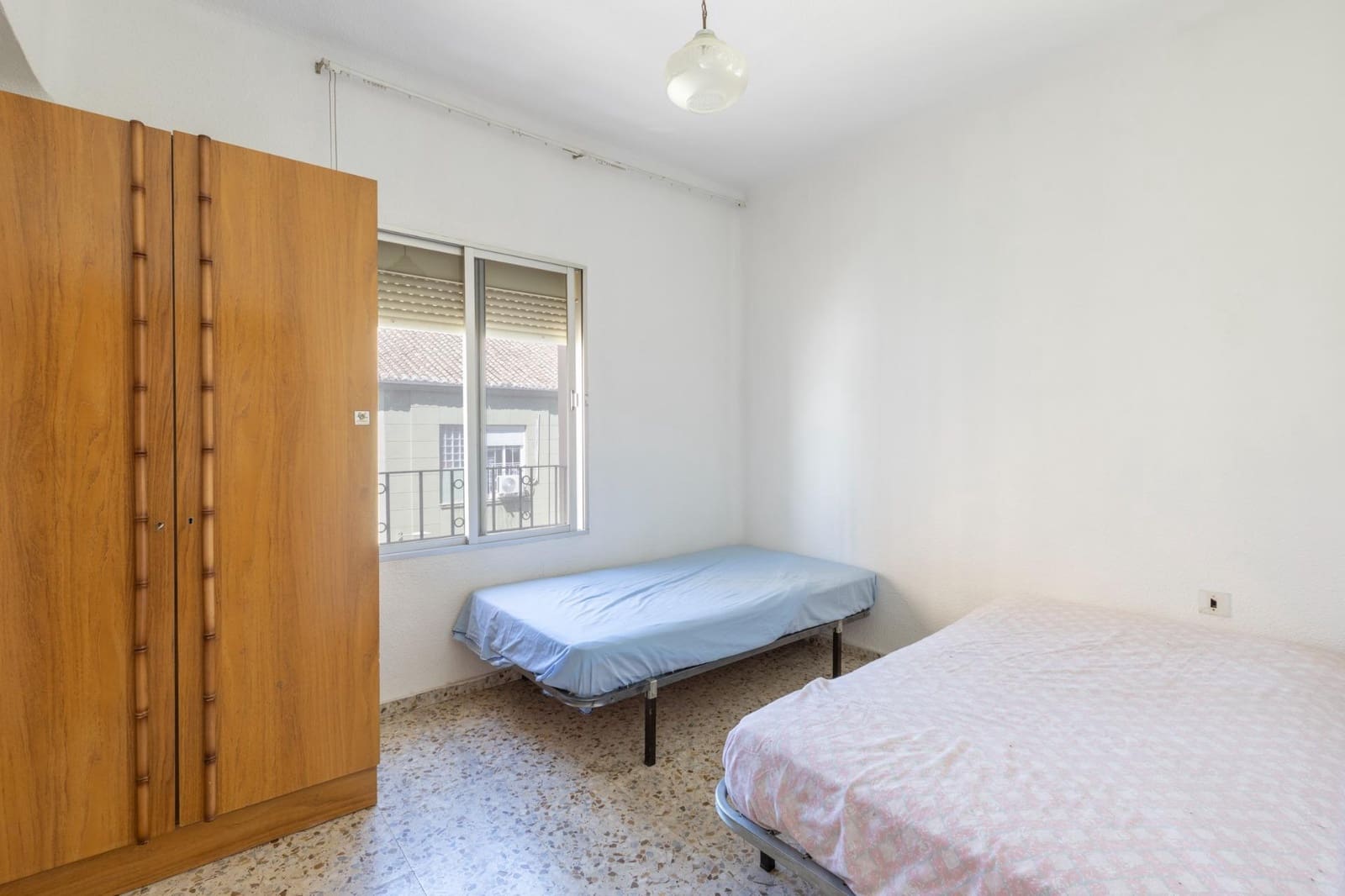 3 bedroom Flat for sale in Granada city - € 149,900 (Ref: 10115860)