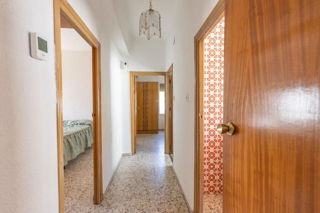 3 quarto Apartamento para venda em Zaidin, Granada cidade - 149 900 € (Ref: 10115860)
