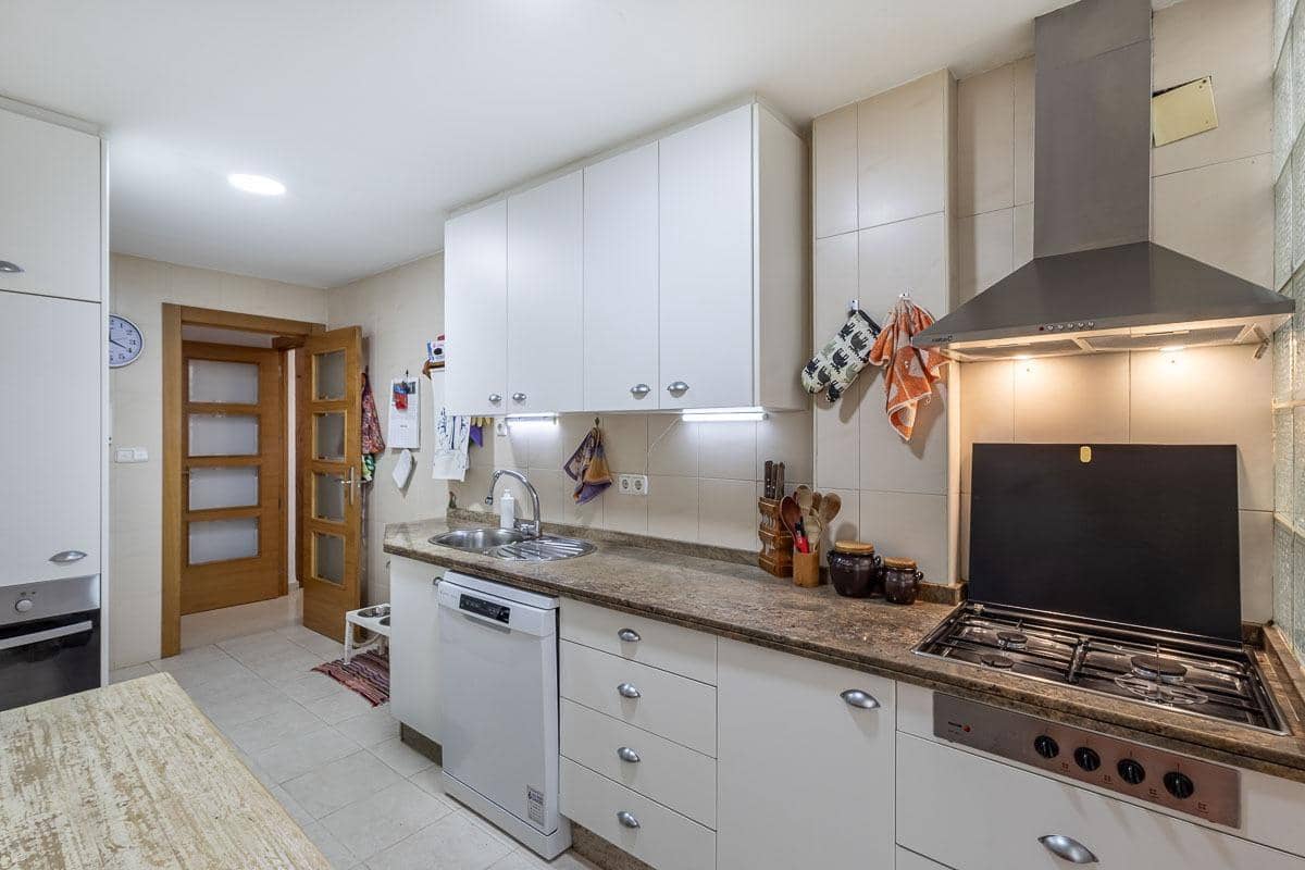 3 sypialnia Mieszkanie na sprzedaż w Miasto Grenada - 298 000 € (Ref: 10120163)