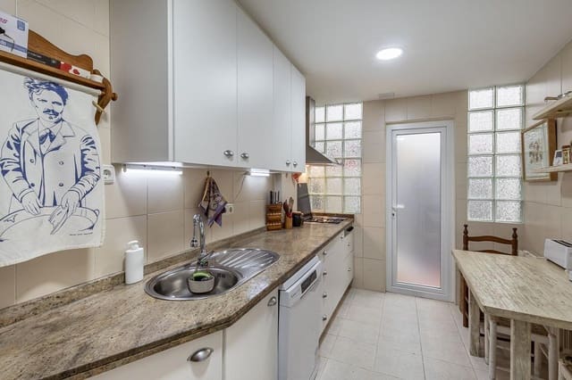 3 quarto Apartamento para venda em Granada cidade - 298 000 € (Ref: 10120163)