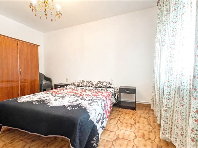Piso de 2 habitaciones en Carretera de la Sierra, Granada ciudad en alquiler - 800 € (Ref: 10129391)