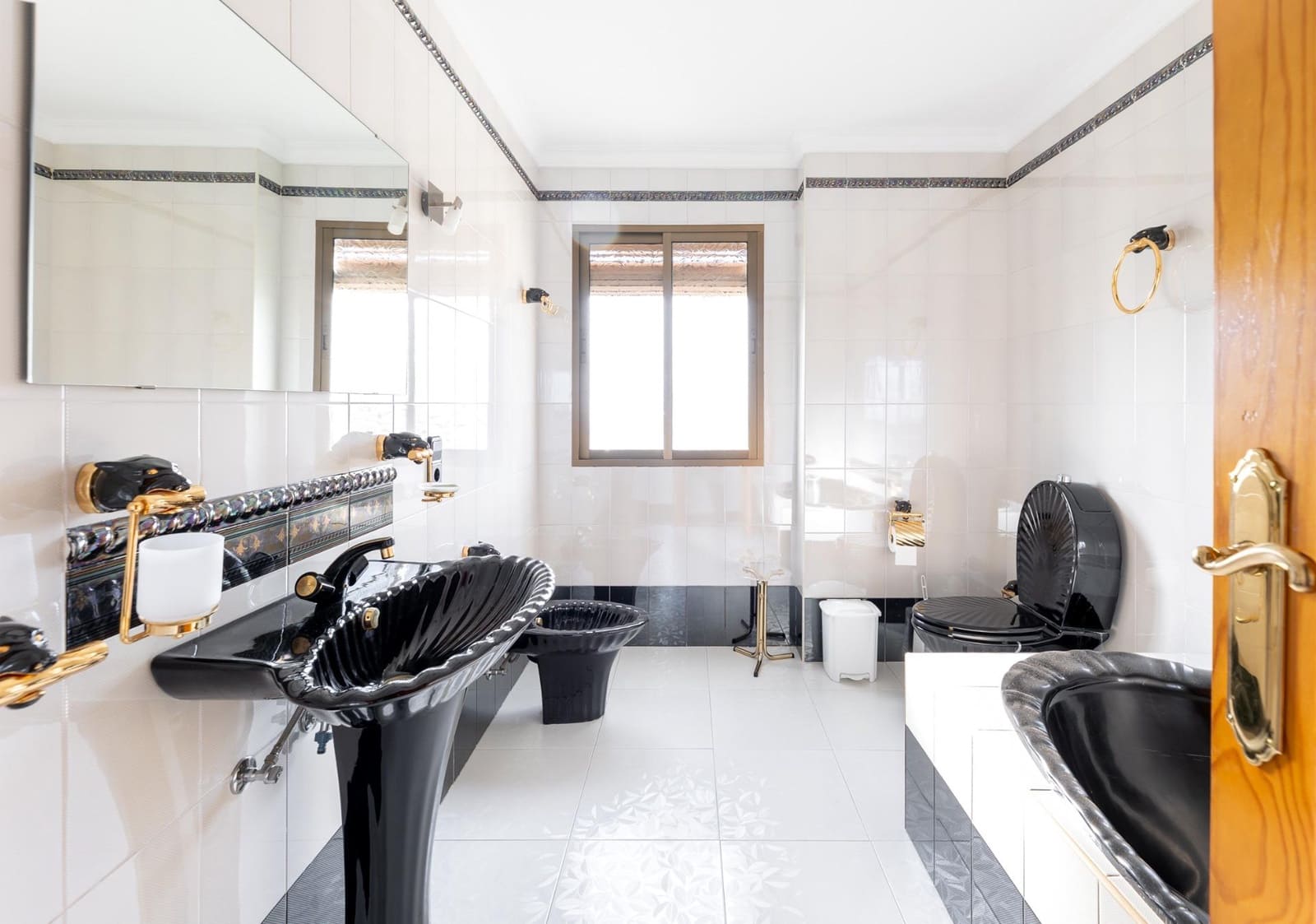 5 Zimmer Reihenhaus zu verkaufen in Atarfe mit Garage - 259.000 € (Ref: 10129394)