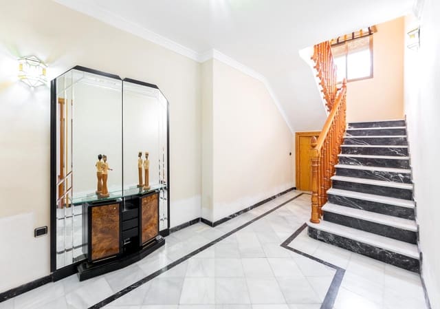 5 Zimmer Reihenhaus zu verkaufen in Atarfe mit Garage - 259.000 € (Ref: 10129394)