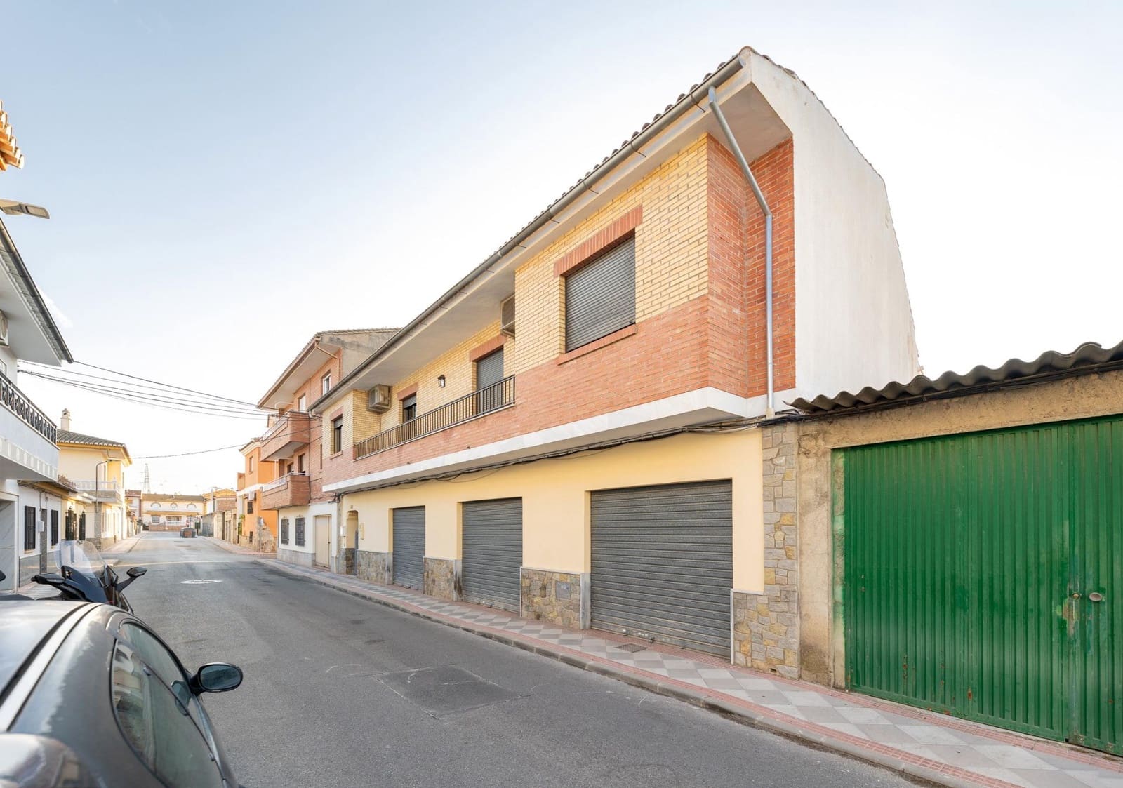 5 Zimmer Reihenhaus zu verkaufen in Atarfe mit Garage - 259.000 € (Ref: 10129394)