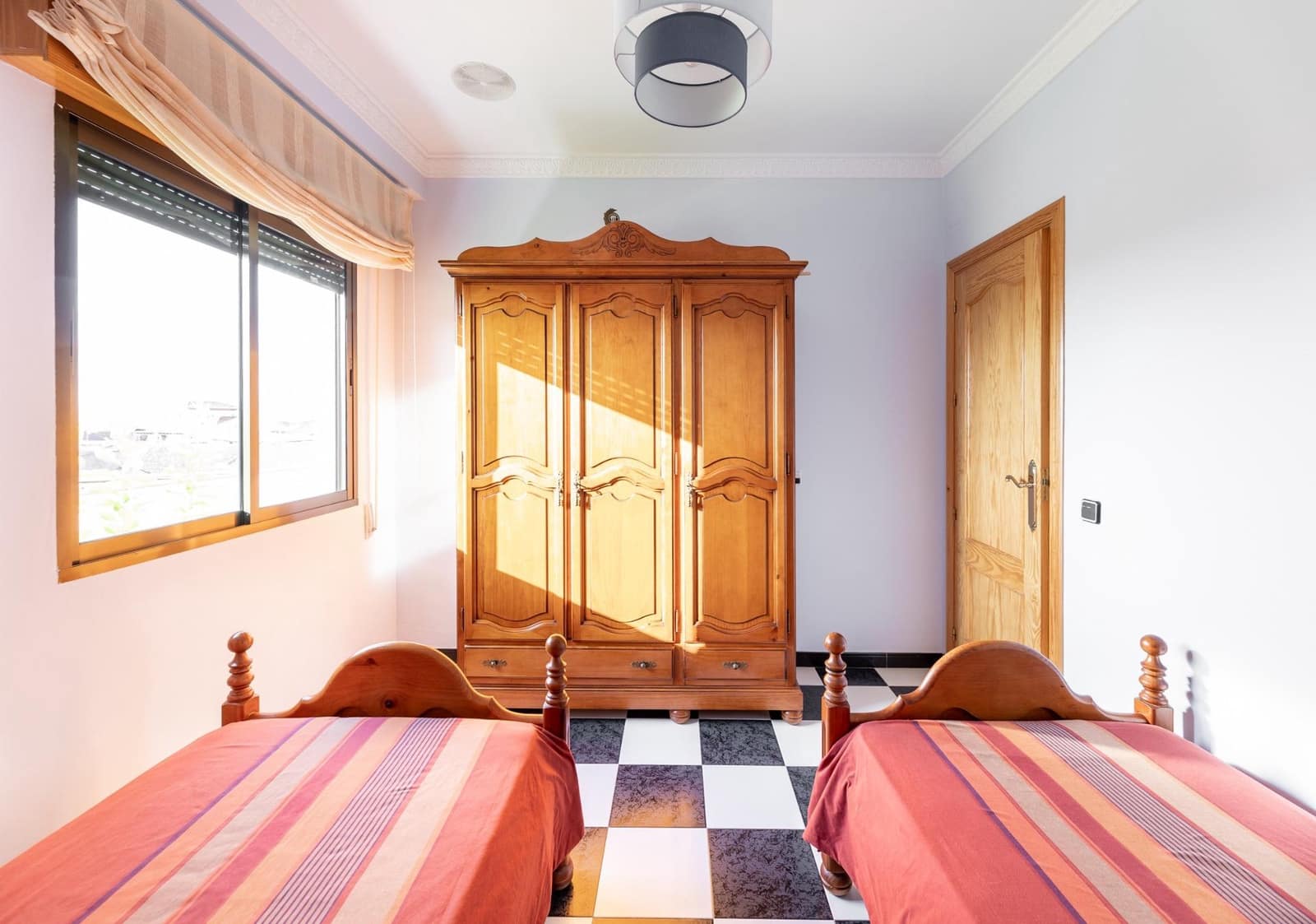 5 Zimmer Reihenhaus zu verkaufen in Atarfe mit Garage - 259.000 € (Ref: 10129394)