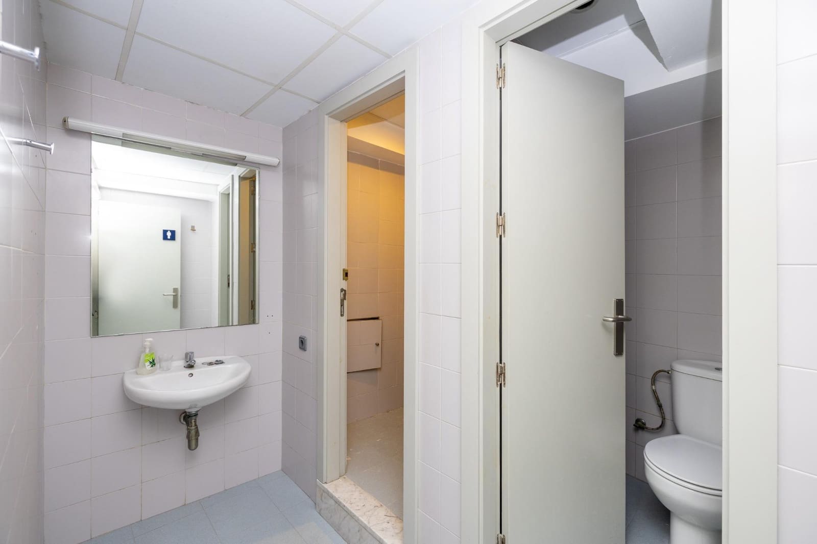 Commercial for sale in Granada city - € 1,125,000 (Ref: 10129395)