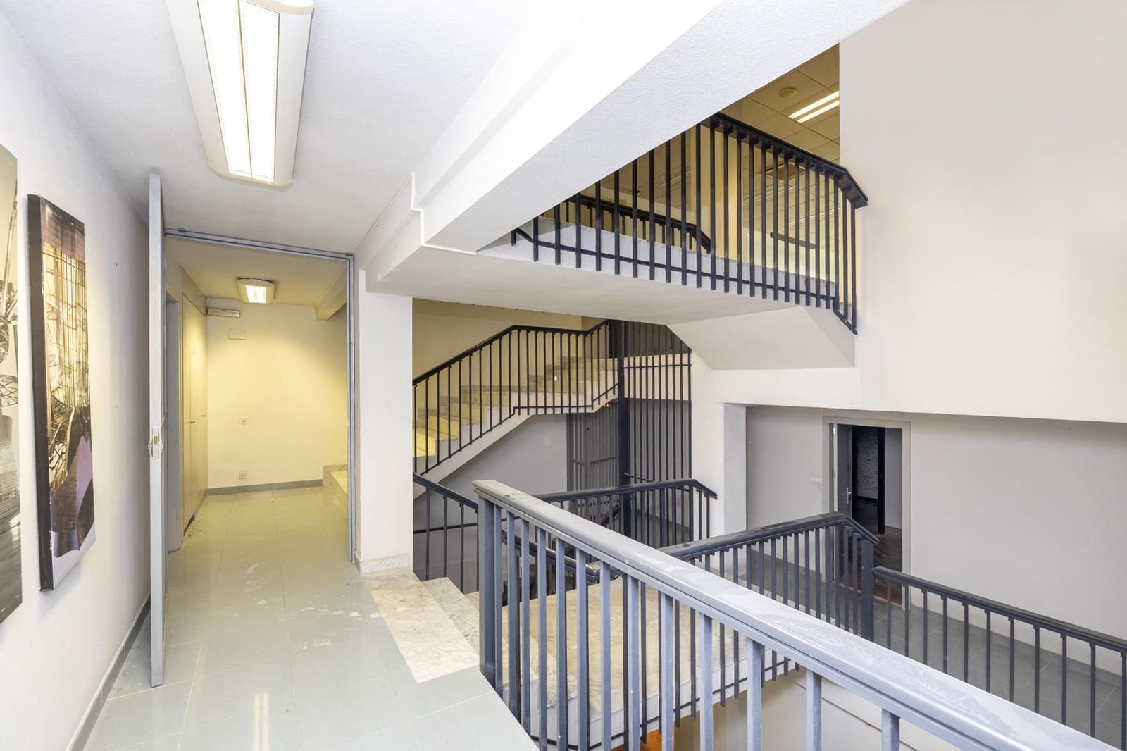 Commercial for sale in Granada city - € 1,125,000 (Ref: 10129395)
