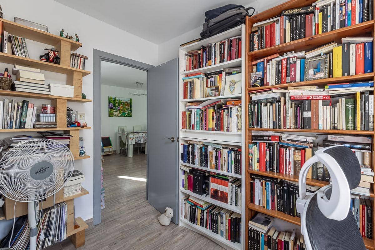 4 sovrum Lägenhet till salu i Granada stad - 270 000 € (Ref: 10129396)