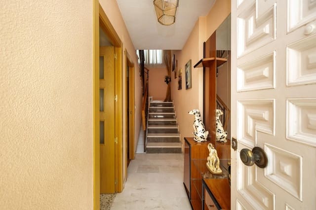 3 camera da letto Villetta a Schiera in vendita in Maracena con garage - 255.000 € (Rif: 10129401)