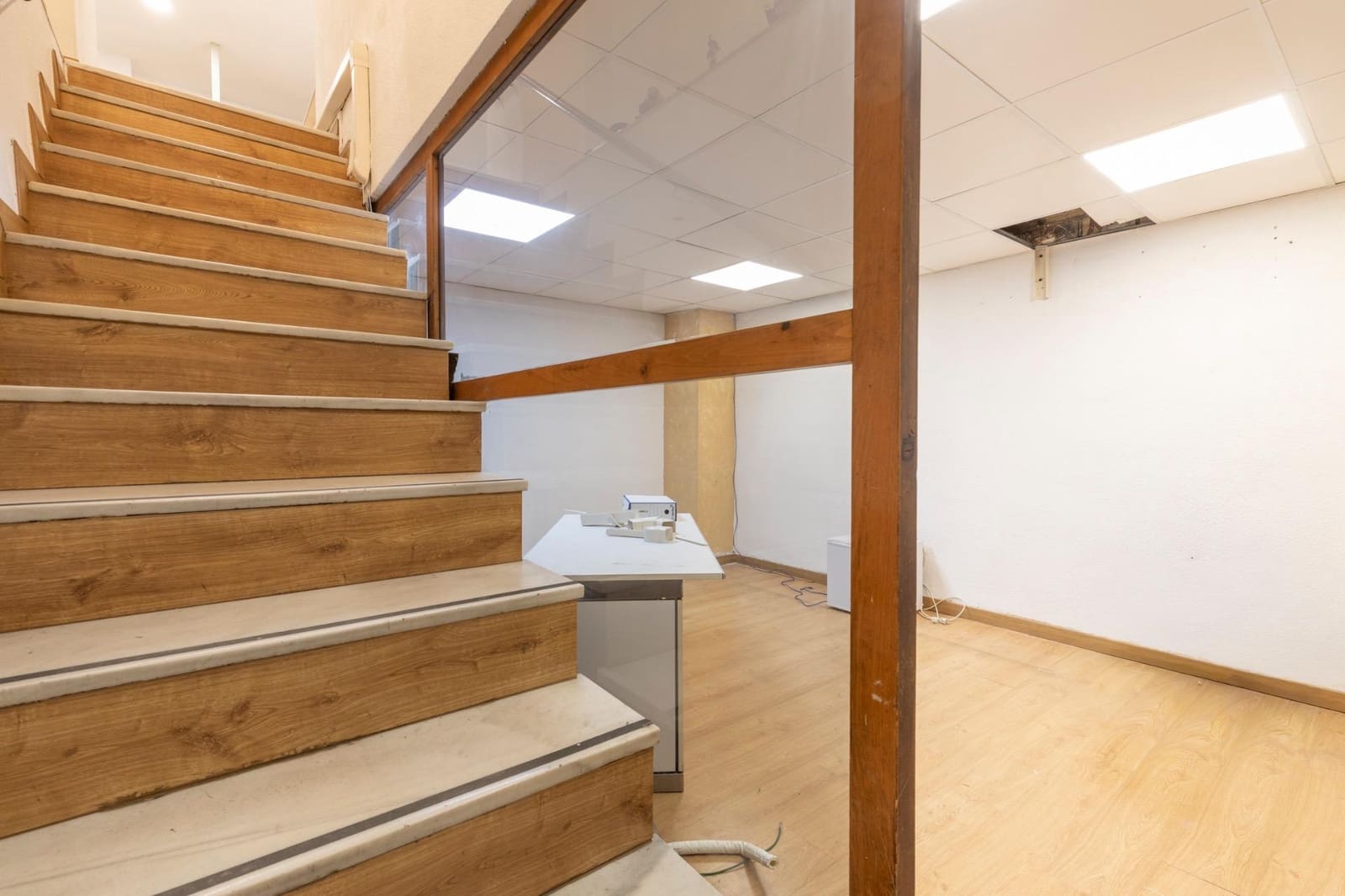 Commercial for sale in Granada city - € 475,000 (Ref: 10129403)