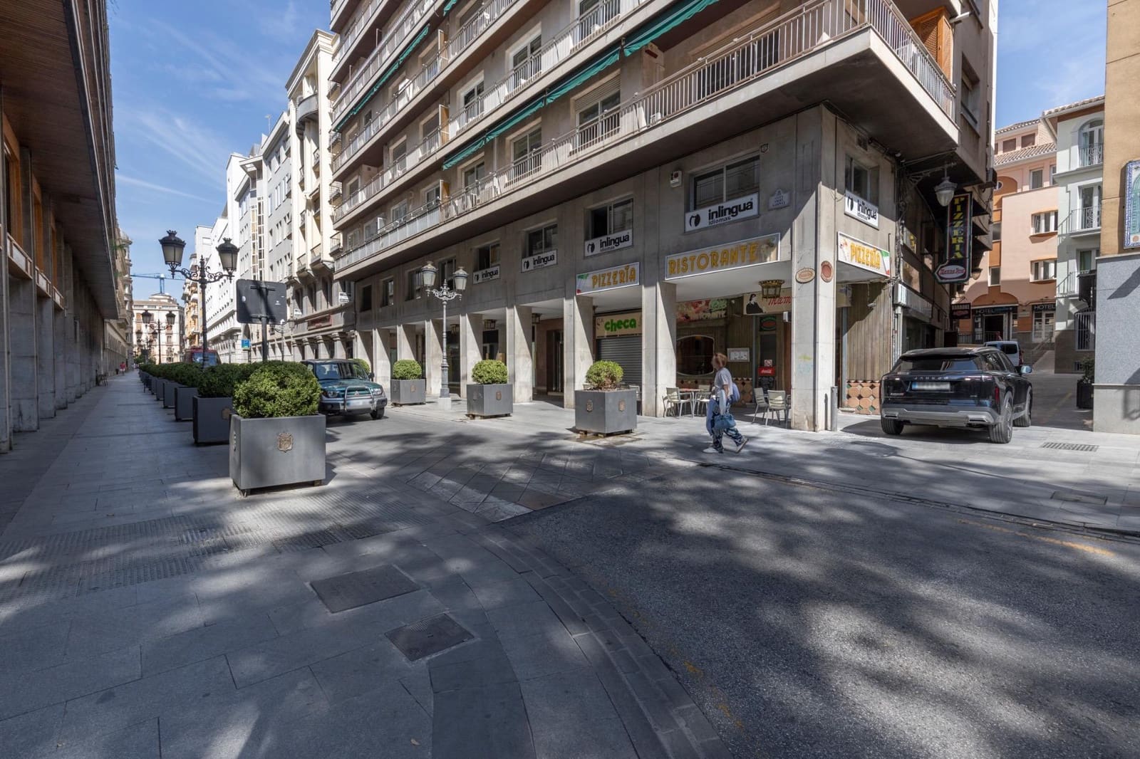 Commercial for sale in Granada city - € 475,000 (Ref: 10129403)
