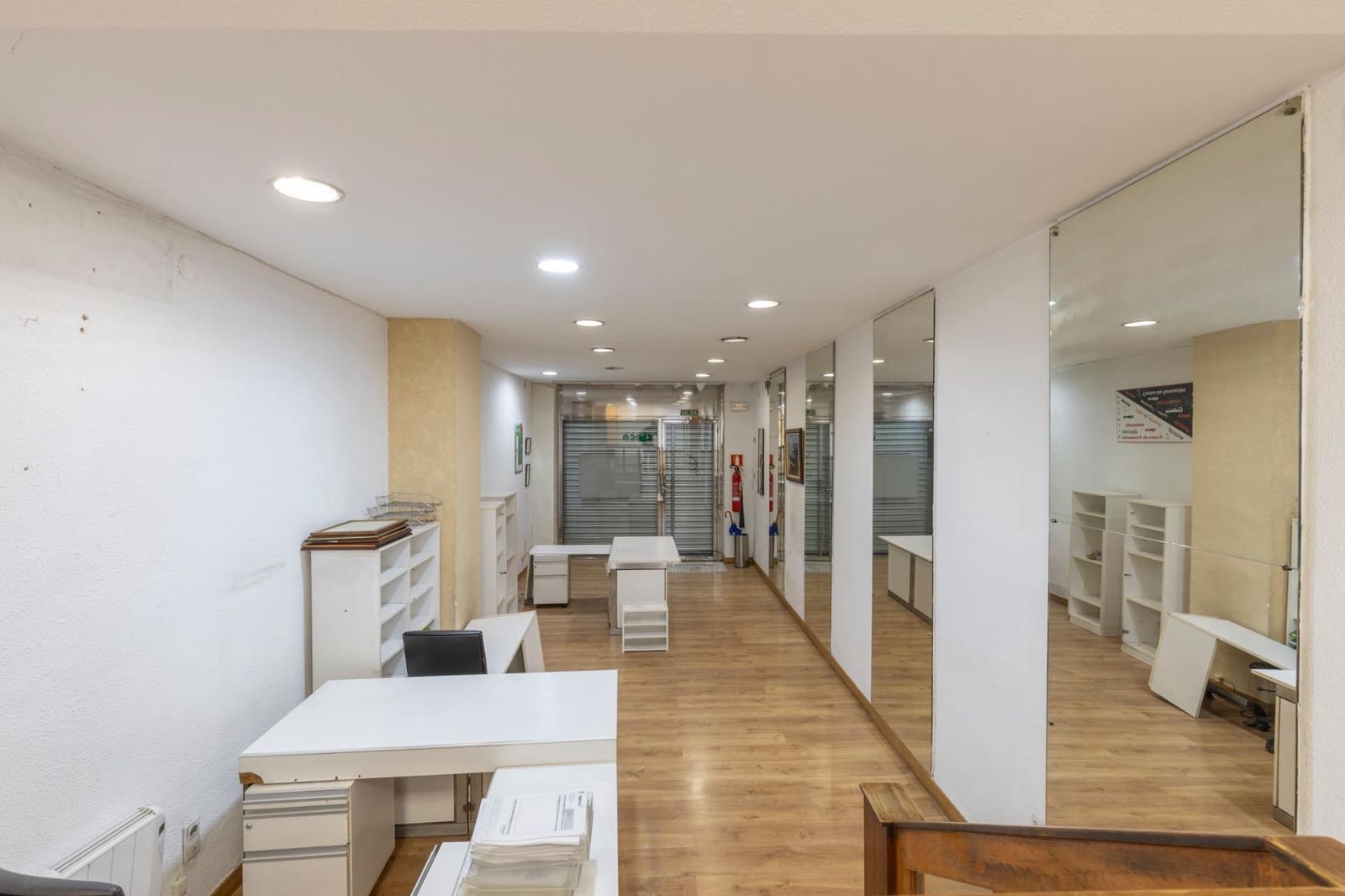 Commercial for sale in Granada city - € 475,000 (Ref: 10129403)