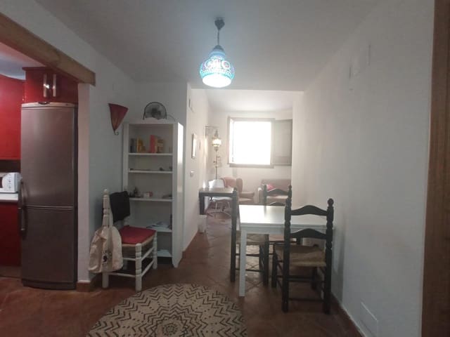 Piso de 2 habitaciones en Albaicin, Granada ciudad en alquiler - 700 € (Ref: 10129408)