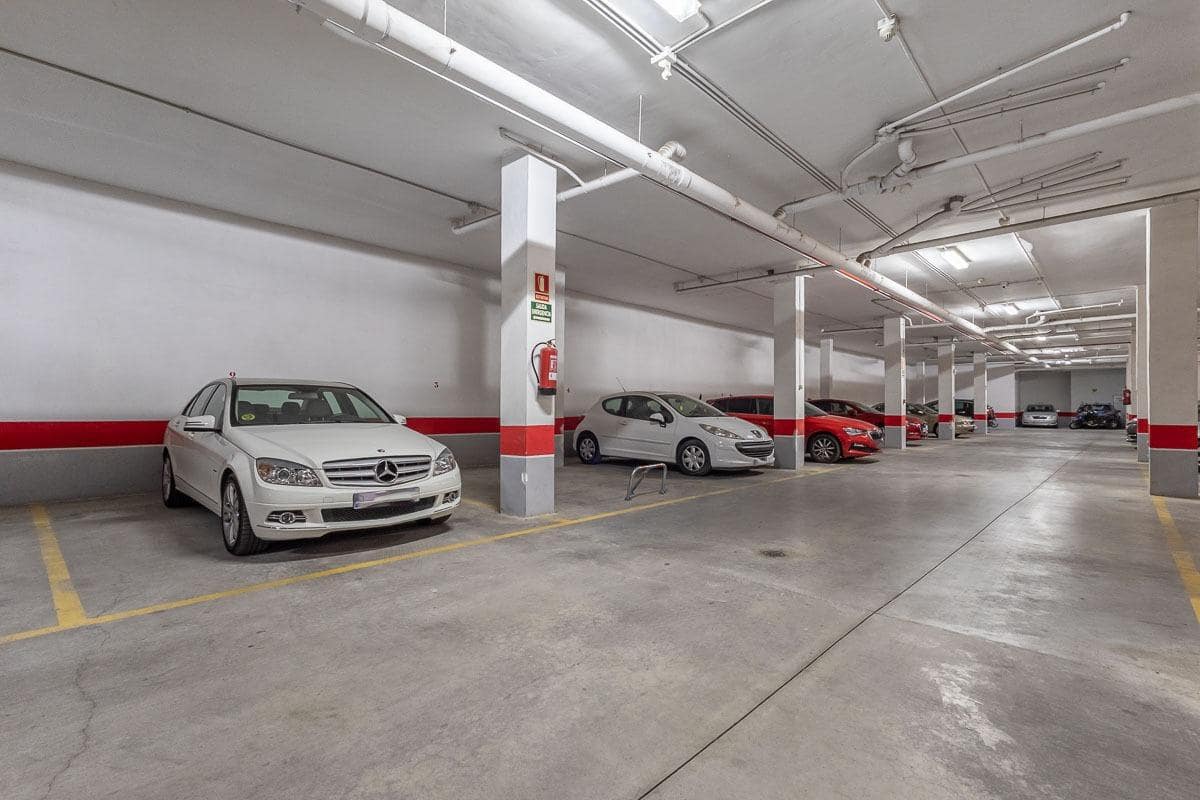 2 makuuhuone Kattohuoneisto myytävänä paikassa Ogijares mukana uima-altaan 
autotalli - 249 990 € (Ref: 10136016)