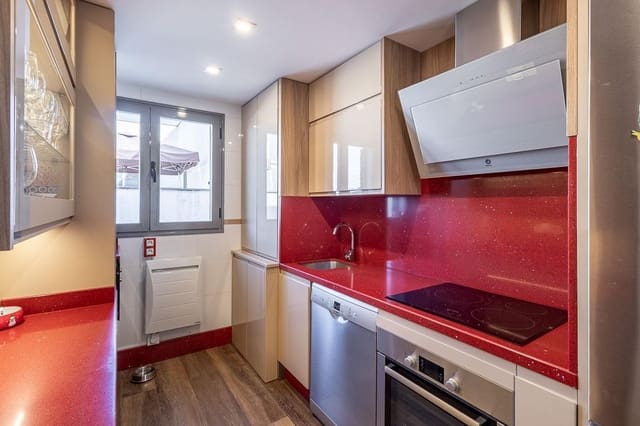 2 makuuhuone Kattohuoneisto myytävänä paikassa Ogíjares mukana uima-altaan 
autotalli - 249 990 € (Ref: 10136016)