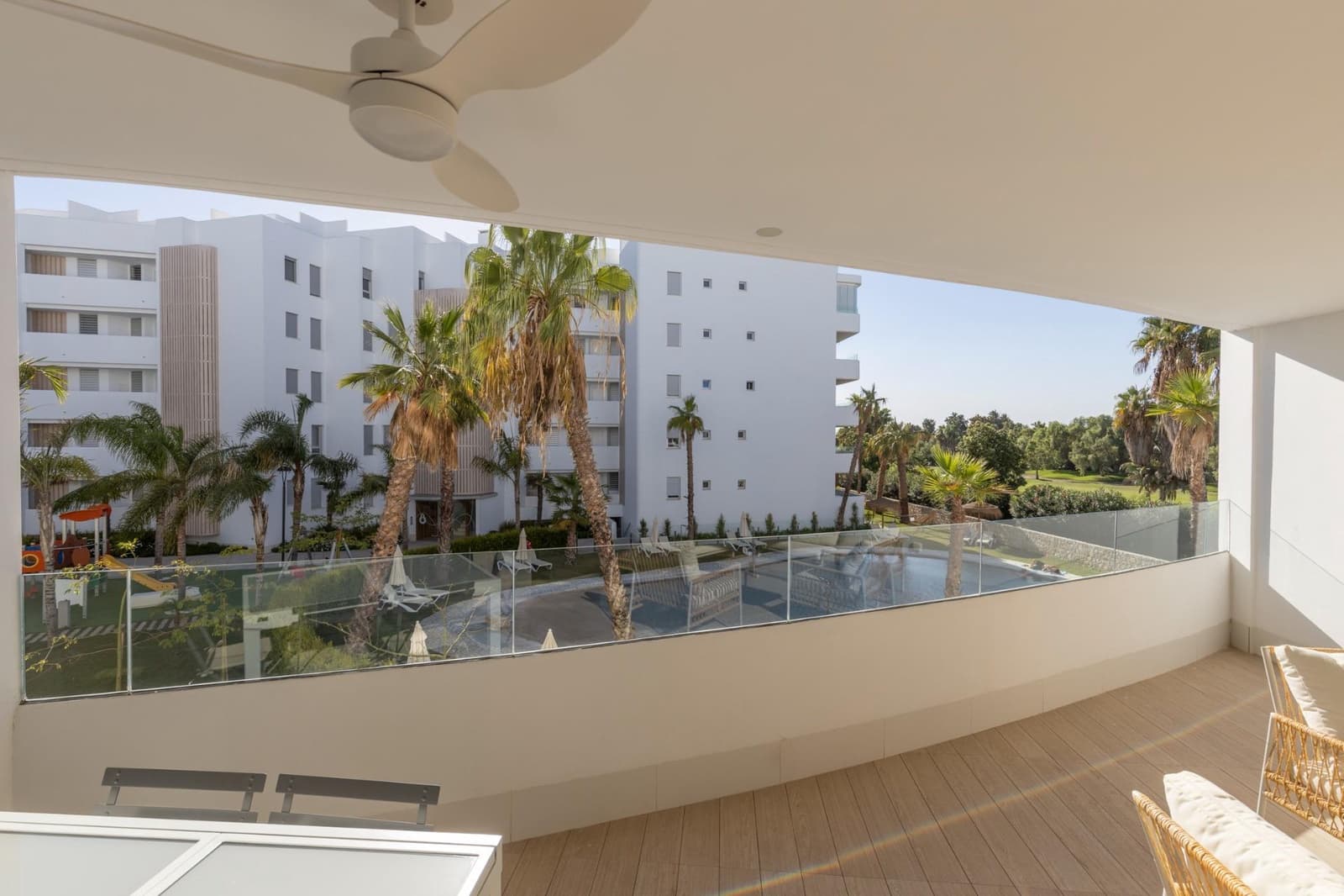 2 Zimmer Wohnung zu verkaufen in Motril mit Pool Garage - 380.000 € (Ref: 10136017)