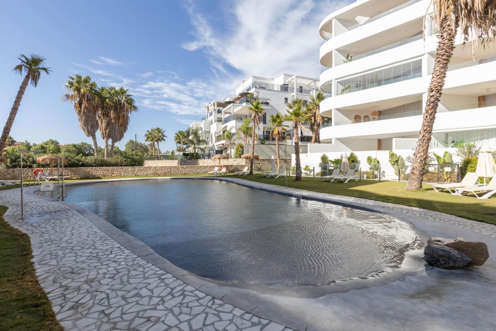2 Zimmer Wohnung zu verkaufen in Motril mit Pool Garage - 380.000 € (Ref: 10136017)