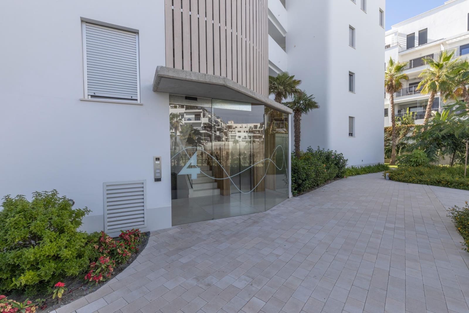 2 Zimmer Wohnung zu verkaufen in Motril mit Pool Garage - 380.000 € (Ref: 10136017)