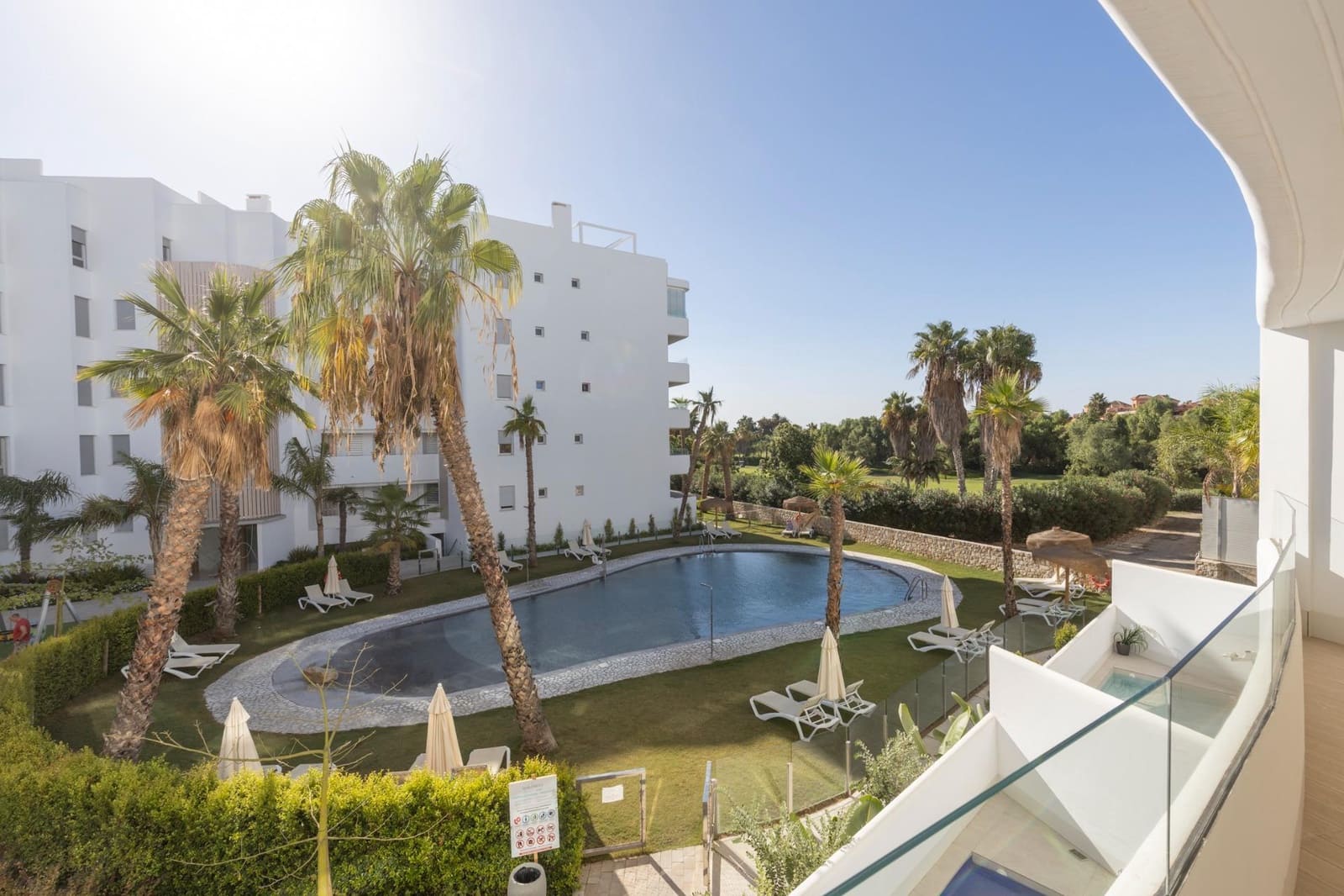 2 Zimmer Wohnung zu verkaufen in Motril mit Pool Garage - 380.000 € (Ref: 10136017)