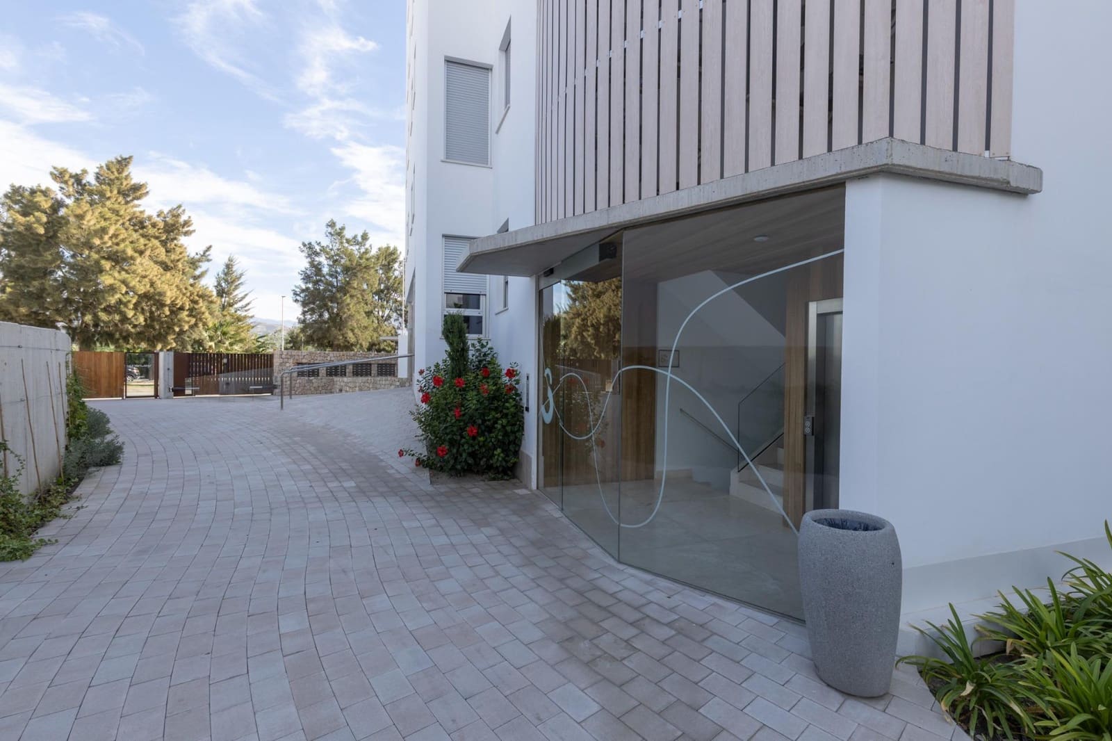 2 Zimmer Wohnung zu verkaufen in Motril mit Pool Garage - 380.000 € (Ref: 10136017)