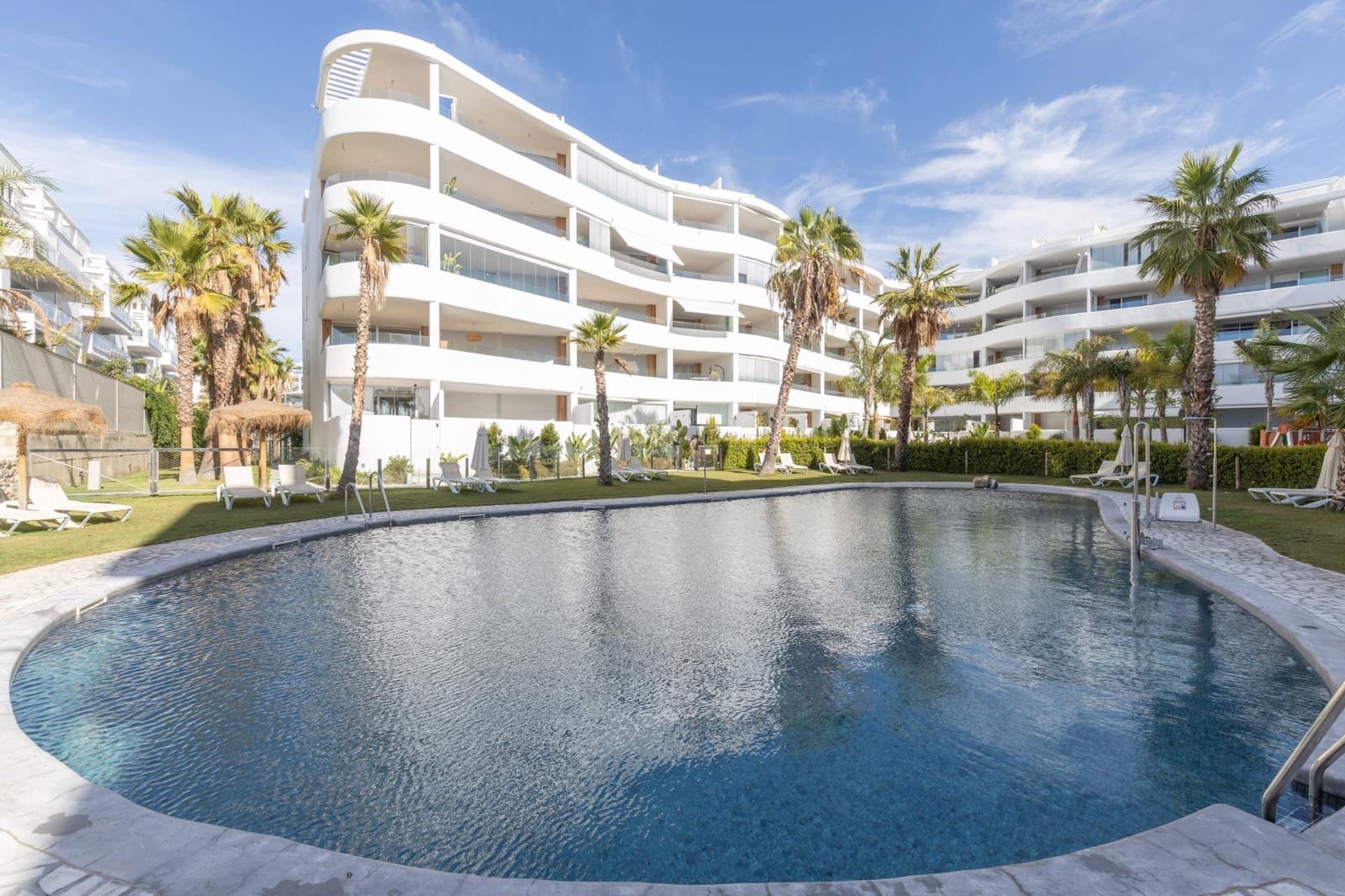 2 Zimmer Wohnung zu verkaufen in Motril mit Pool Garage - 380.000 € (Ref: 10136017)