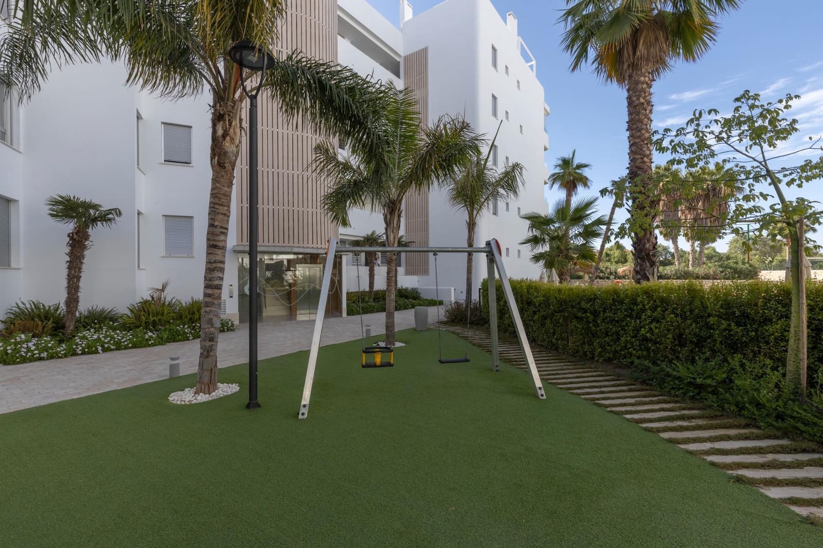 2 Zimmer Wohnung zu verkaufen in Motril mit Pool Garage - 380.000 € (Ref: 10136017)