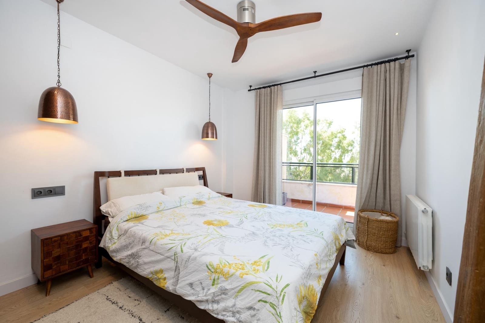 Piso de 4 habitaciones en Granada ciudad en venta con garaje - 430.000 € (Ref: 10136018)