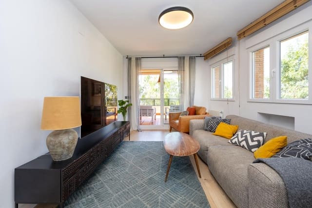 4 soveværelse Lejlighed til salg i Granada by med garage - € 430.000 (Ref: 10136018)