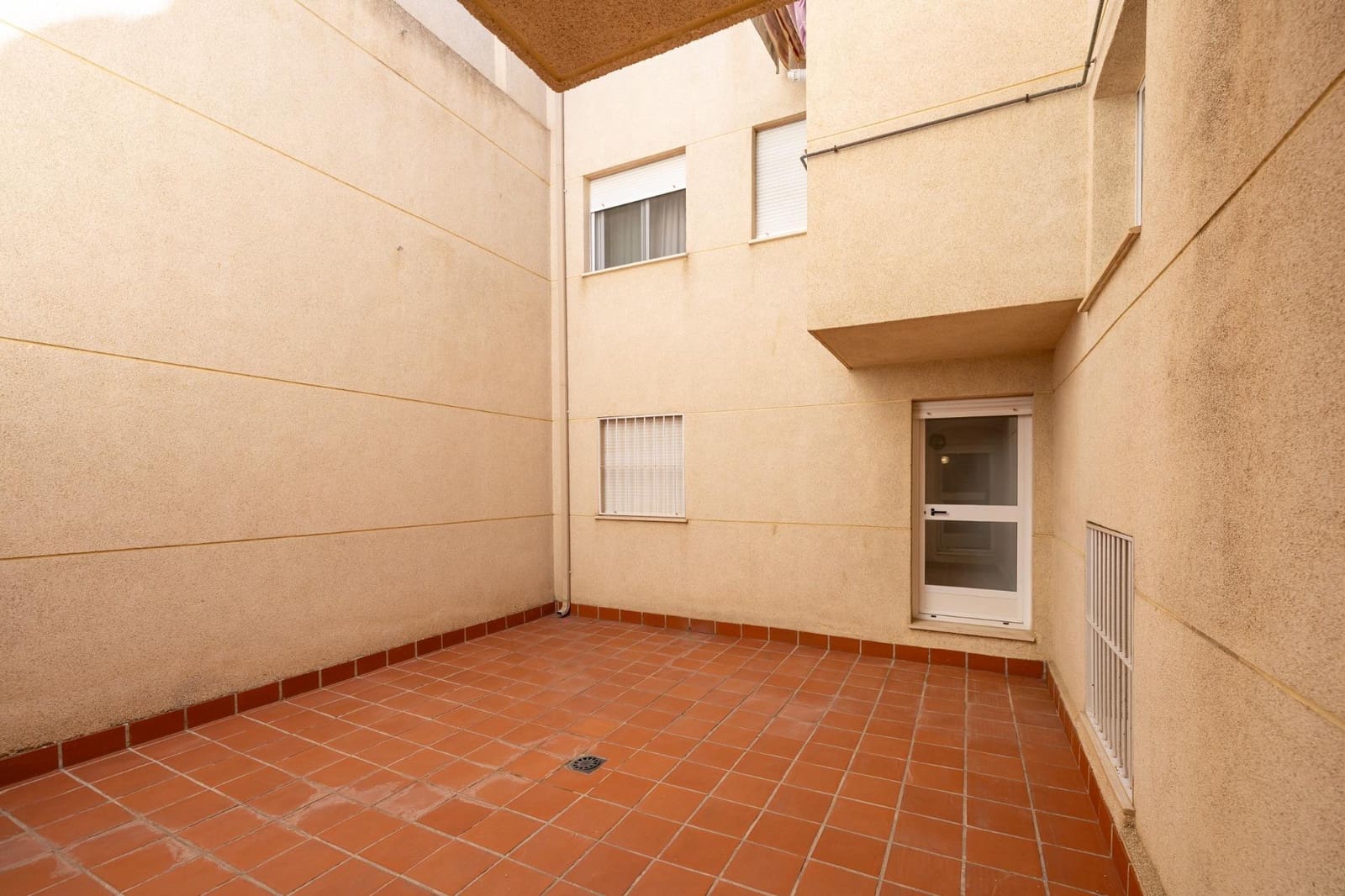 Piso de 4 habitaciones en Granada ciudad en venta con garaje - 430.000 € (Ref: 10136018)